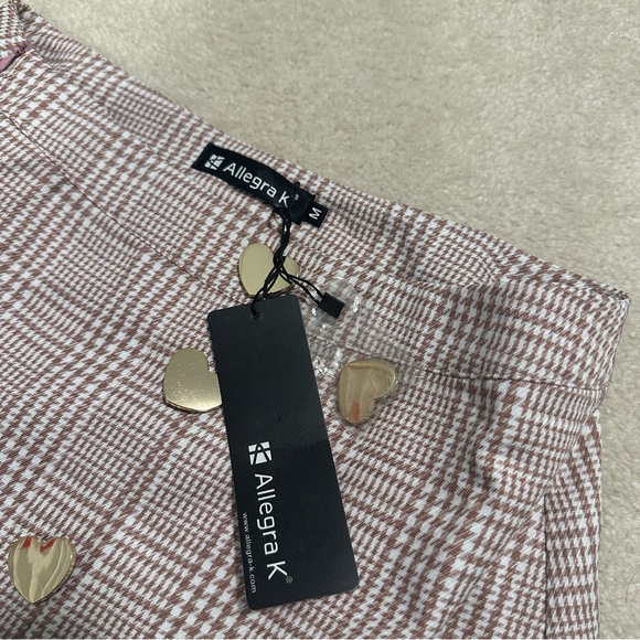 ✨ High Waisted Plaid A-Line Skirt ✨ - Picture 5 of 7